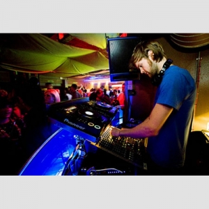 Для дискотеки 0 (недорогое решение, со светом)